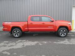 2016 TOYOTA Tacoma GRN310L